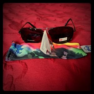 Polarized sunglasses with free, new Oakley bag.
